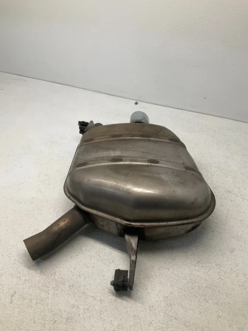 2011-2016 Toyota Sienna 174300P260 3.5L Used OEM Exhaust Muffler