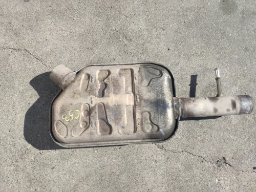 2009 Volkswagen Tiguan 5N0253411E Center Used OEM Exhaust Muffler
