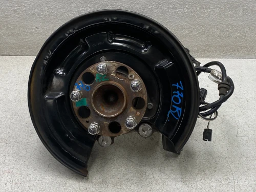 2015-2020 Acura TLX Rear Left/Driver With Hub Used OEM Steering Knuckle Spindle