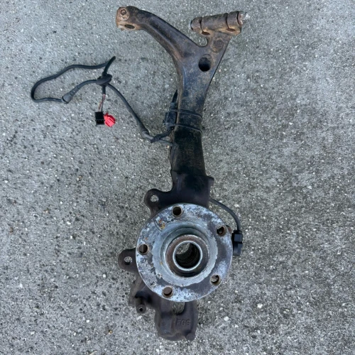 2000-2002 Audi S6 Front Right/Passenger Used OEM Steering Knuckle Spindle