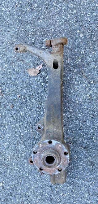 2004-2005 Audi A6 Front Left/Driver Quattro Used OEM Steering Knuckle Spindle