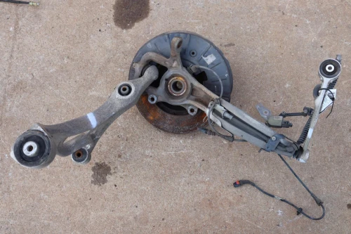 2011-2015 Audi Q7 Front Left/Driver AWD With Hub Used OEM Steering Knuckle Spindle