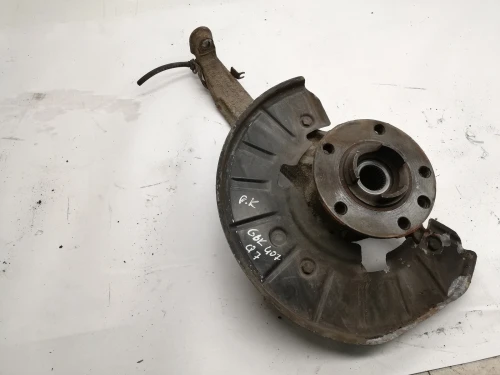 2006 Audi Q7 Front Left/Driver Quattro Used OEM Steering Knuckle Spindle