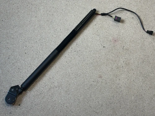 Audi A7 Rear Right/Passenger Used OEM Steering Knuckle Spindle