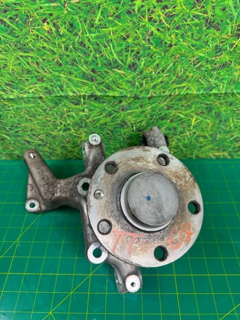 2008 Audi TT Rear Right/Passenger FWD Used OEM Steering Knuckle Spindle