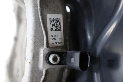 2019-2023 Audi Rear Right/Passenger With Hub Used OEM Steering Knuckle Spindle