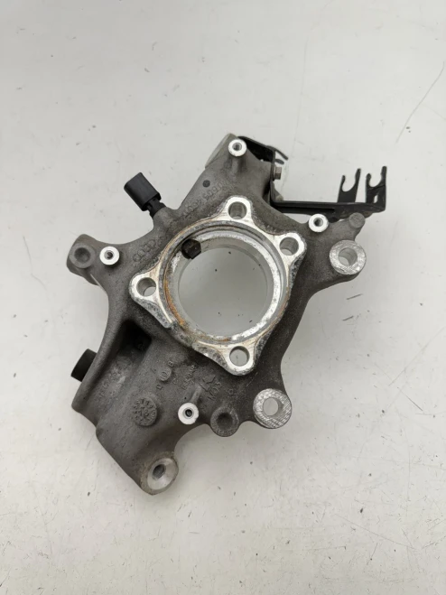 2018-2020 Audi S4 8W0505436AA Rear Right/Passenger Used OEM Steering Knuckle Spindle