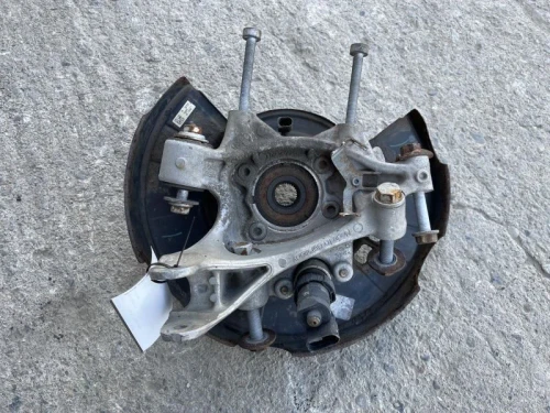 2017-2019 BMW 330i Rear Right/Passenger AWD With Hub Used OEM Steering Knuckle Spindle