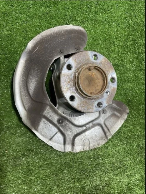 BMW 3 Series Front Left/Driver RWD Used OEM Steering Knuckle Spindle
