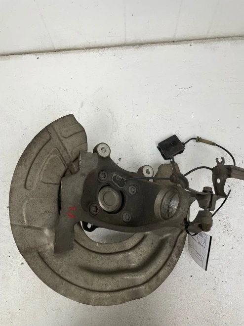 2015-2020 BMW M4 Front Left/Driver RWD Used OEM Steering Knuckle Spindle