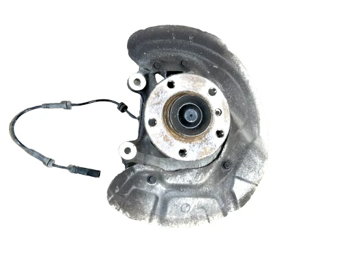 BMW 3 Series Front Right/Passenger RWD With Hub Used OEM Steering Knuckle Spindle