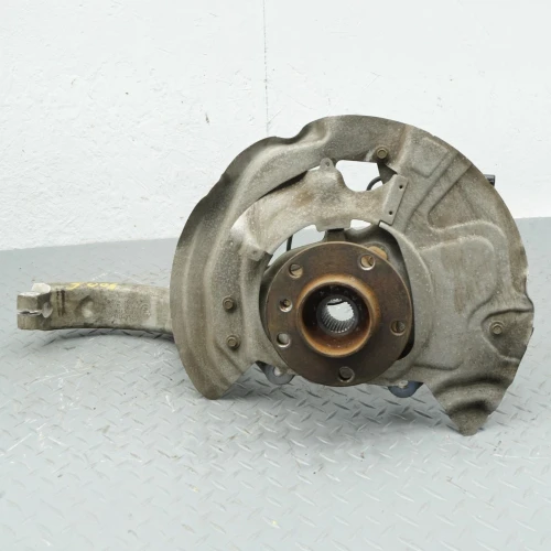 2015-2019 BMW X5 31216773784 Front Right/Passenger Used OEM Steering Knuckle Spindle