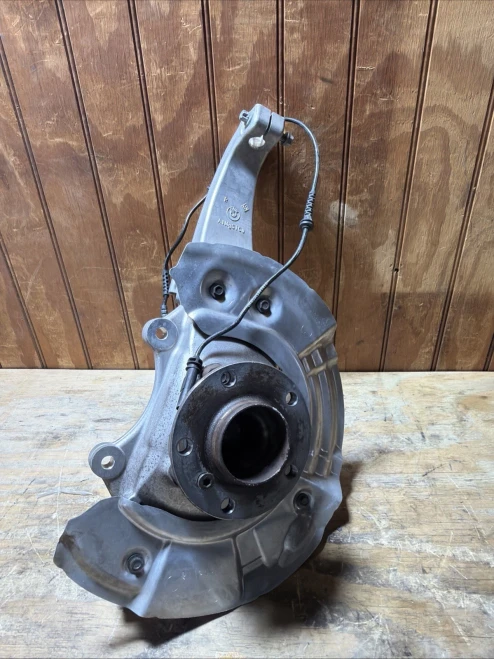 2012-2019 BMW 640i Front Right/Passenger Used OEM Steering Knuckle Spindle