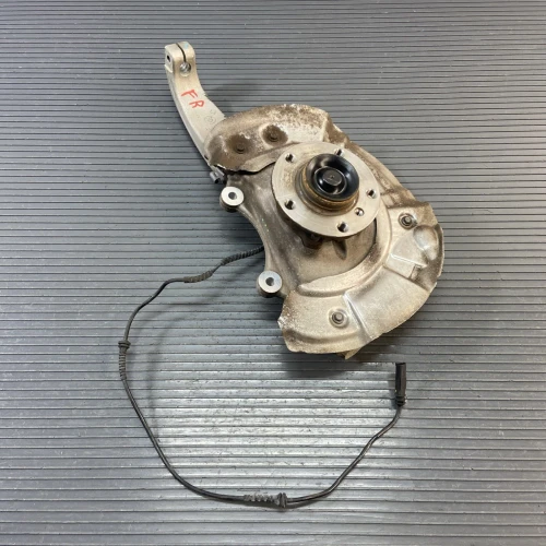 2011-2019 BMW 528i Front Right/Passenger RWD Used OEM Steering Knuckle Spindle