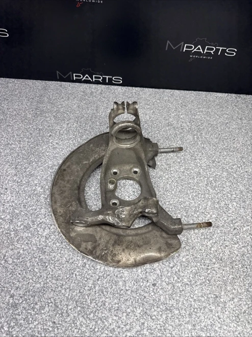 2021-2026 BMW M4 Front Right/Passenger Used OEM Steering Knuckle Spindle