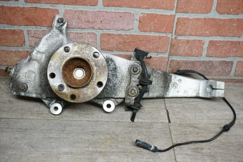 2009-2015 BMW 750i Front Left/Driver RWD With Hub Used OEM Steering Knuckle Spindle
