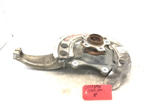 2017-2023 BMW 540i Front Right/Passenger RWD Used OEM Steering Knuckle Spindle