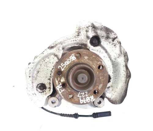 2014-2020 BMW i3 Front Right/Passenger RWD Used OEM Steering Knuckle Spindle