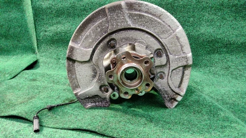 2019-2024 BMW X6 33306876652 Rear Right/Passenger Used OEM Steering Knuckle Spindle