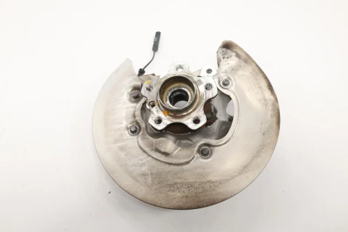 2019-2024 BMW 3 Series 6879534 Rear Right/Passenger With Hub Used OEM Steering Knuckle Spindle