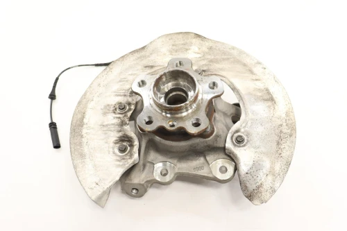2019-2026 BMW 3 Series 6899305 Rear Left/Driver With Hub Used OEM Steering Knuckle Spindle