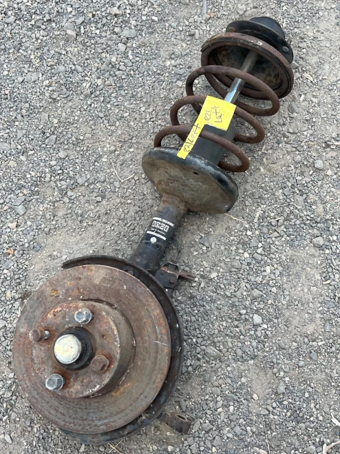 BMW 320i 31311123615 Front Left/Driver Used OEM Steering Knuckle Spindle