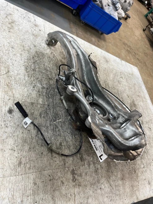 2021-2023 BMW Front Left/Driver RWD Used OEM Steering Knuckle Spindle
