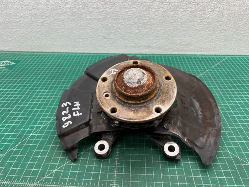 1996-2002 BMW Z3 Front Right/Passenger With Hub Used OEM Steering Knuckle Spindle