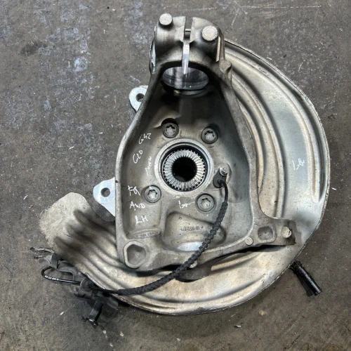 2019-2025 BMW 3 Series Front Left/Driver AWD Used OEM Steering Knuckle Spindle