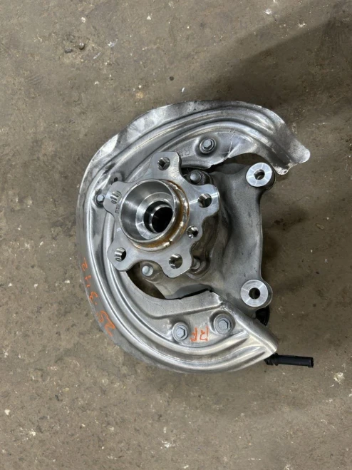 2025 BMW 430i Right/Passenger Used OEM Steering Knuckle Spindle