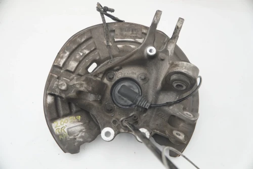 BMW M4 33308095658 Rear Right/Passenger With Hub Used OEM Steering Knuckle Spindle