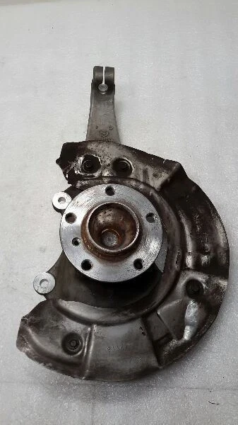 BMW 528i Front Right/Passenger RWD Used OEM Steering Knuckle Spindle