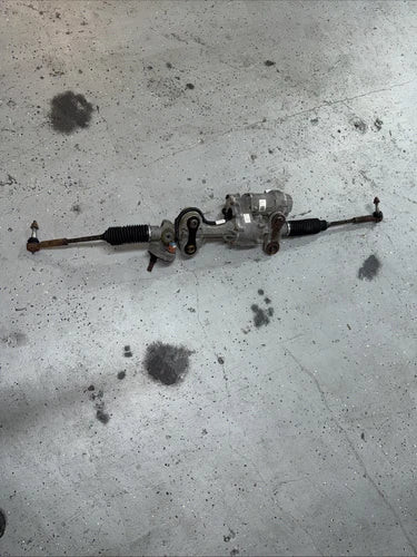 14-18 Chevrolet Silverado Tahoe 1500 Power Steering Rack & Pinion 4.3L 5.3L OEM used OEM rack and pinion assembly
