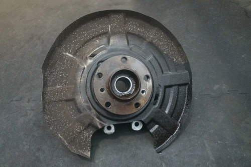 2012 BMW M6 33322284146 Front Right/Passenger With Hub Used OEM Steering Knuckle Spindle