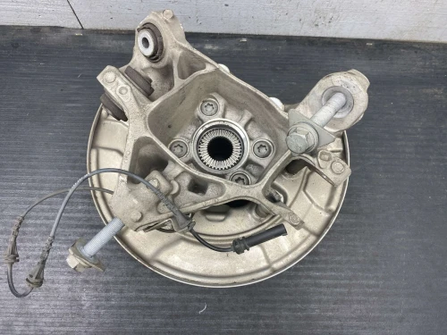 2019-2025 BMW X5 Rear Right/Passenger RWD With Hub Used OEM Steering Knuckle Spindle