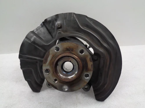 2015-2018 BMW X4 2403243 Front Left/Driver With Hub Used OEM Steering Knuckle Spindle