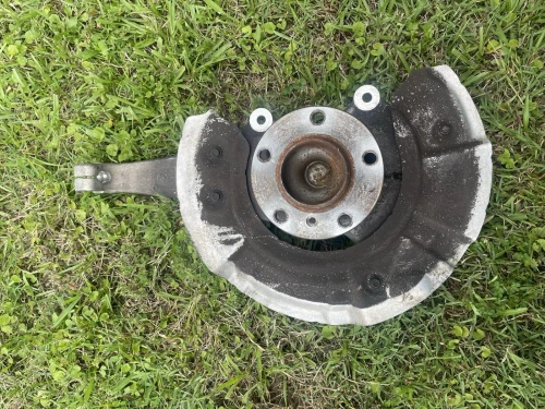 2011-2017 BMW 550i Front Left/Driver With Hub Used OEM Steering Knuckle Spindle