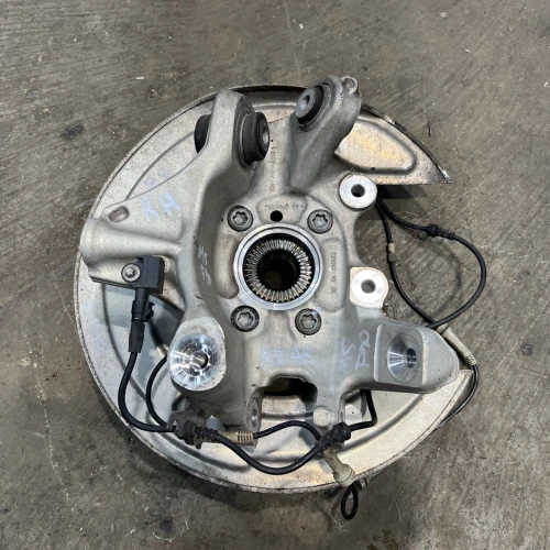 2018-2023 BMW M5 7857068 Rear Right/Passenger With Hub Used OEM Steering Knuckle Spindle