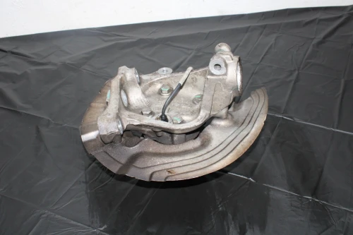 BMW 3 Series Front Left/Driver With Hub Used OEM Steering Knuckle Spindle