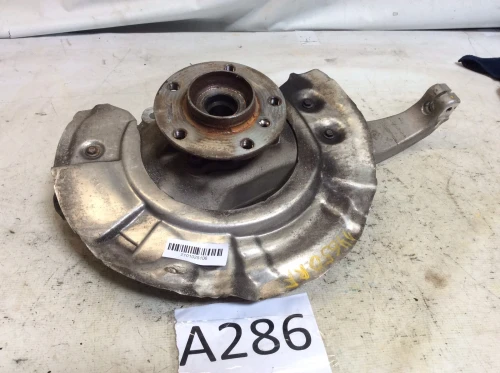 2013-2016 BMW Front Right/Passenger With Hub Used OEM Steering Knuckle Spindle