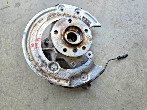 2014-2017 BMW i8 Rear Right/Passenger With Hub Used OEM Steering Knuckle Spindle