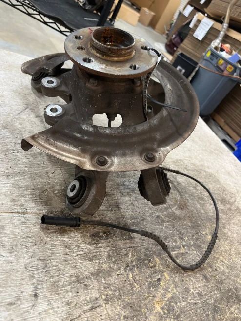 2014-2020 BMW i8 Rear Right/Passenger AWD With Hub Used OEM Steering Knuckle Spindle