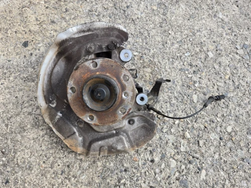 2014-2020 BMW Front Left/Driver RWD With Hub Used OEM Steering Knuckle Spindle