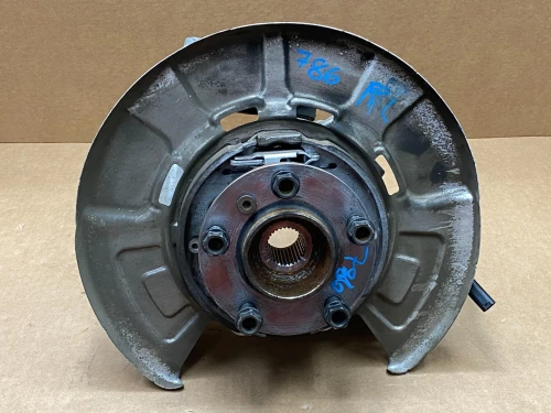 2014-2018 BMW X5 Rear Left/Driver With Hub Used OEM Steering Knuckle Spindle