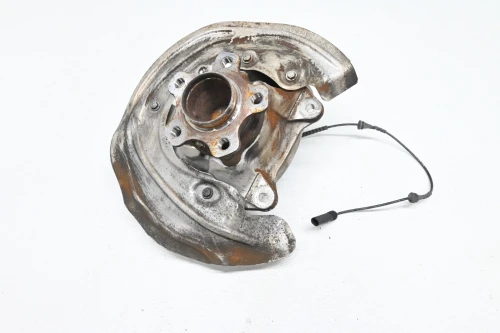 BMW 3 Series Front Left/Driver AWD With Hub Used OEM Steering Knuckle Spindle