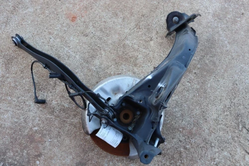 2020-2021 BMW Rear Left/Driver xDrive With Hub Used OEM Steering Knuckle Spindle