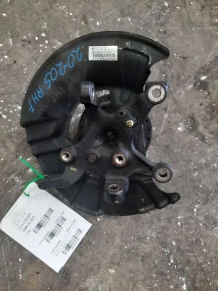 1992-1999 BMW 31211092080 Front Right/Passenger Used OEM Steering Knuckle Spindle