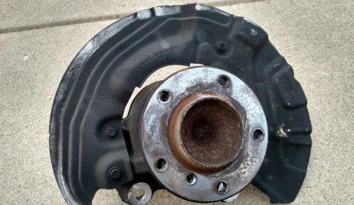 2008-2013 BMW 328i 31216773210 Front Right/Passenger With Hub Used OEM Steering Knuckle Spindle