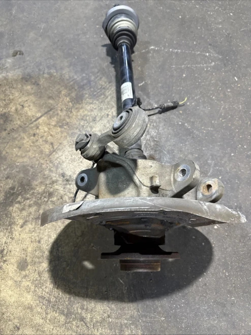 2012-2016 BMW 650i Rear Right/Passenger RWD With Hub Used OEM Steering Knuckle Spindle