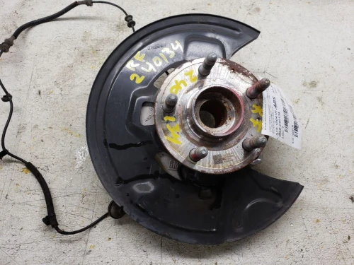 2017-2020 Buick Envision 1111536 Front Right/Passenger Used OEM Steering Knuckle Spindle